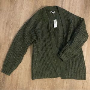 AE Chunky Green Knit Cardigan